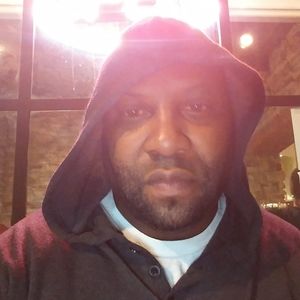 Meet your Posher, Gregory